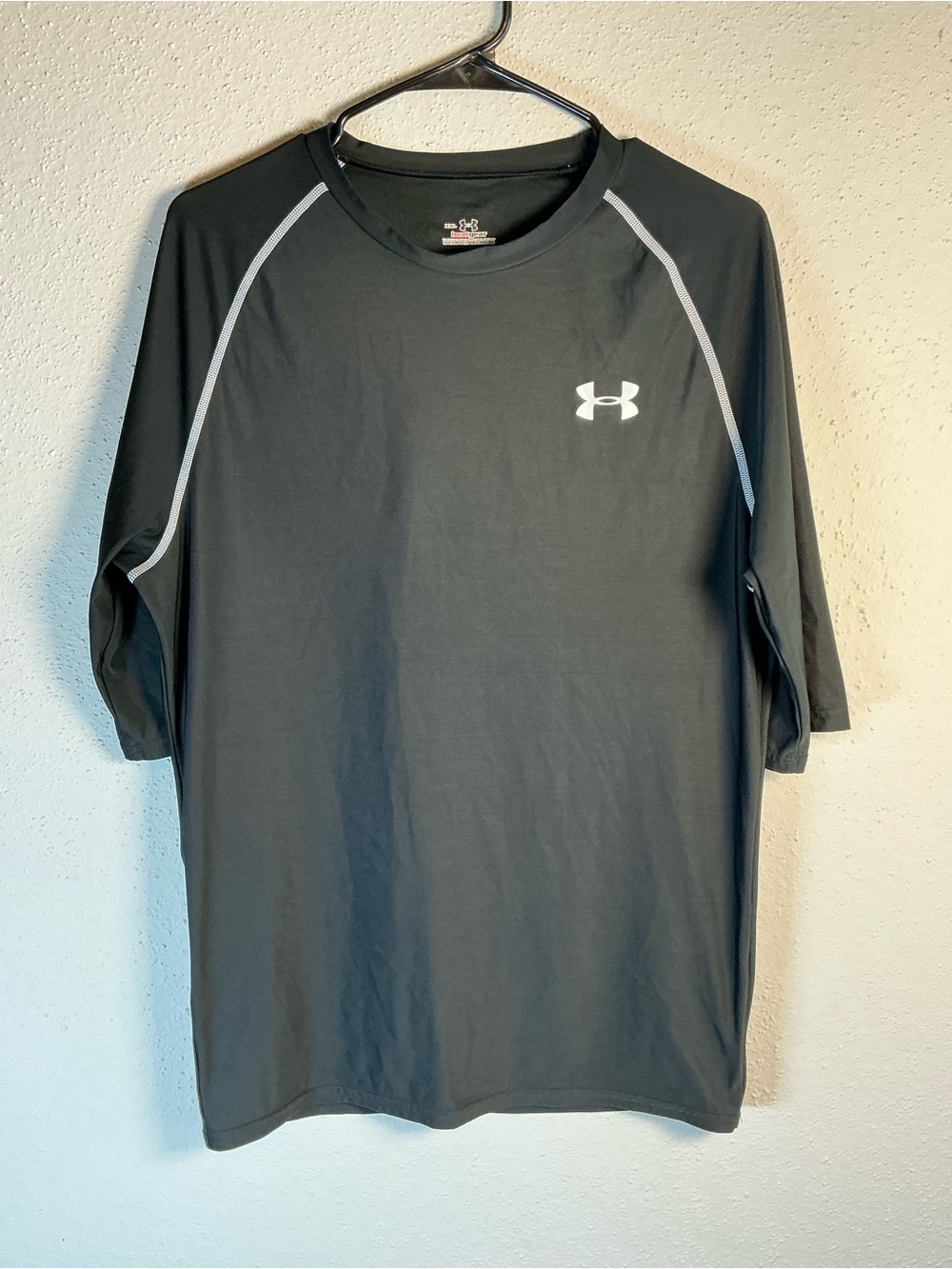 Under Armour Men’s Black Long Sleeve Performance Top with White Logo